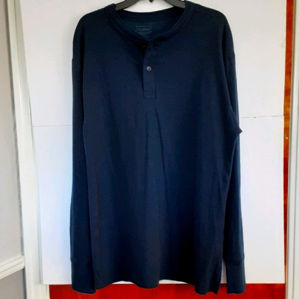 L.L.Bean heavyweight navy long sleeved Henley
